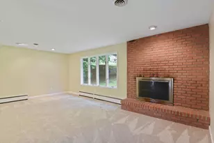 1659 St Paul St, Hampstead, MD 21074 - Photo 6