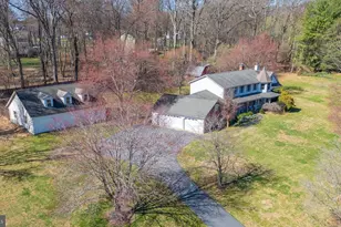5905 Kim Ct, Mount Airy, MD 21771 - Photo 2