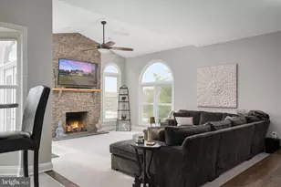 6207 Belmont Cir, Mount Airy, MD 21771 - Photo 16