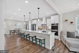 7208 Conley Aly, Sykesville, MD 21784 - Photo 4