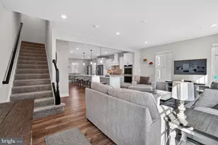 7208 Conley Aly, Sykesville, MD 21784 - Photo 2