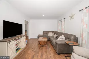 1345 Wakefield Valley Rd, New Windsor, MD 21776 - Photo 2