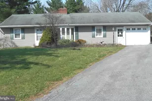 822 Wisteria Dr, Westminster, MD 21157 - Photo 4