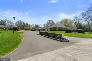 2814 Carlisle Dr, New Windsor, MD 21776 - Photo 28