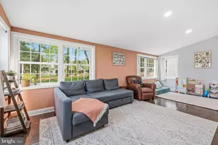 6521 Monroe Ave, Eldersburg, MD 21784 - Photo 10