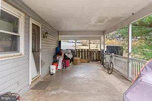 3000 Breezewood Ln, Hampstead, MD 21074 - Photo 6