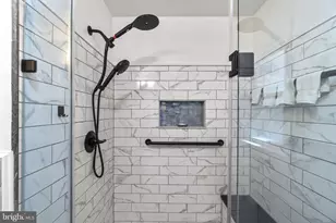 2401 Albert Rill Rd, Hampstead, MD 21074 - Photo 16