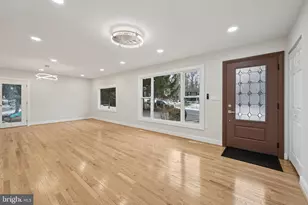 5806 Miriam Dr, Sykesville, MD 21784 - Photo 4