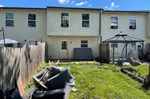 134 Carnival Dr, Taneytown, MD 21787 - Photo 2