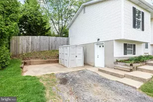 918 Century St, Hampstead, MD 21074 - Photo 32
