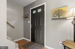 1032 Circle Dr, Sykesville, MD 21784 - Photo 2