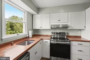 1032 Circle Dr, Sykesville, MD 21784 - Photo 14