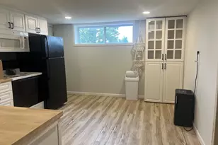 6122 Rolling View Dr, Sykesville, MD 21784 - Photo 2