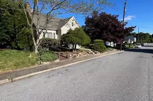 25 Kemper Ave, Westminster, MD 21157 - Photo 4