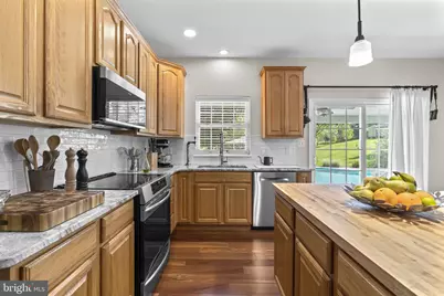 6409 Candlewicke Court, Sykesville, MD 21784 - Photo 10