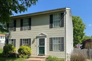 909 Black Spruce Ln, Sykesville, MD 21784 - Photo 2