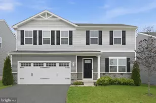 213 Pickett St, Taneytown, MD 21787 - Photo 2