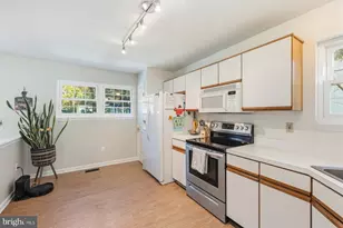 1183 Jo Apter Pl, New Windsor, MD 21776 - Photo 10