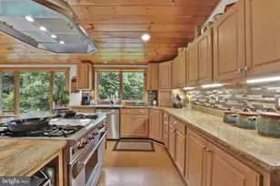 1720 Charles Ray Acres Dr, Sykesville, MD 21784 - Photo 12