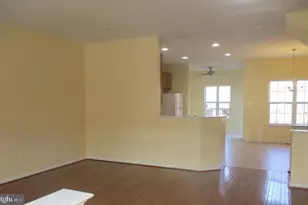 1627 Trestle St, Mount Airy, MD 21771 - Photo 4