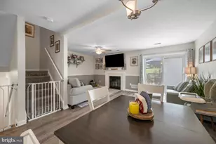 848 Century St, Hampstead, MD 21074 - Photo 6