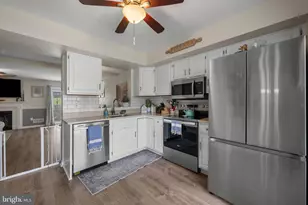 848 Century St, Hampstead, MD 21074 - Photo 12