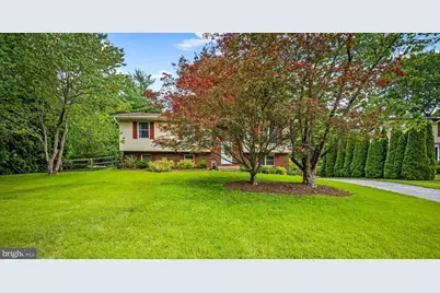 6415 Hickory Lane, Sykesville, MD 21784 - Photo 2