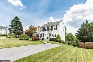 867 Elmwood Ct, Westminster, MD 21158 - Photo 4