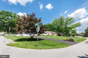 40 Greenvale Rd, Westminster, MD 21157 - Photo 2