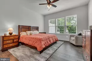 2820 Town View Cir, New Windsor, MD 21776 - Photo 14
