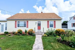 48 Fairground Ave, Taneytown, MD 21787 - Photo 2