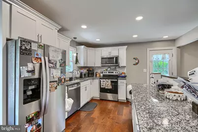 1727 Indian Court, Hampstead, MD 21074 - Photo 4