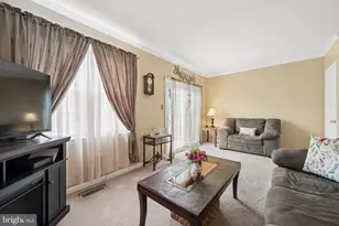 544 Congressional Dr, Westminster, MD 21158 - Photo 10