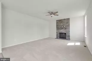 103 Wildflower St, Taneytown, MD 21787 - Photo 16