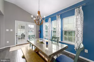 810 Amherst Ln, Westminster, MD 21158 - Photo 8