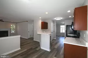 207 Bentley St, Taneytown, MD 21787 - Photo 8