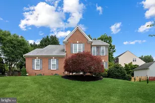 5999 Calvert Way, Eldersburg, MD 21784 - Photo 2