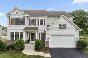 945 Kayley Dr, Sykesville, MD 21784 - Photo 1