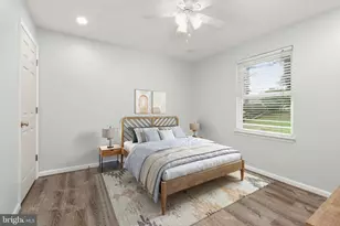 7002 Bristol Pl, Sykesville, MD 21784 - Photo 8