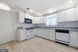 2820 Carlisle Dr, New Windsor, MD 21776 - Photo 6