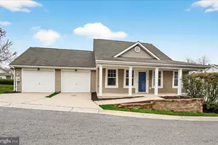 1110 Jousting Way, Mount Airy, MD 21771 - Photo 2