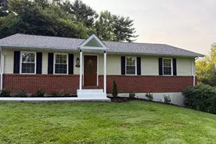 5609 Elele Ct, Sykesville, MD 21784 - Photo 2