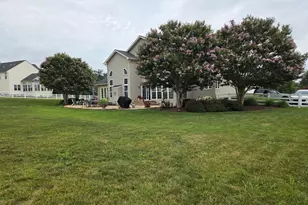 3082 Ballesteras Ct, Mount Airy, MD 21771 - Photo 8