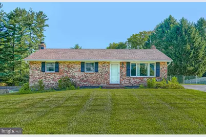 1520 Woodridge Lane, Sykesville, MD 21784 - Photo 2