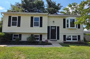 7514 Braemar Ct, Sykesville, MD 21784 - Photo 1
