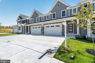 1711 Botanical Ct, Sykesville, MD 21784 - Photo 4