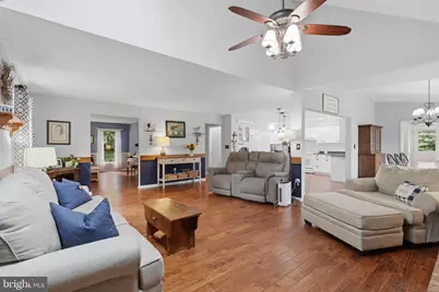 7050 Shadyside Drive, Mount Airy, MD 21771 - Photo 10