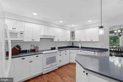 7050 Shadyside Drive, Mount Airy, MD 21771 - Photo 14