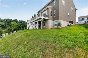 2728 Town View Cir, New Windsor, MD 21776 - Photo 44