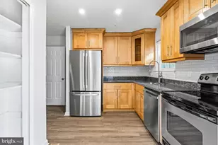 126 N Towne Ct, Mount Airy, MD 21771 - Photo 10
